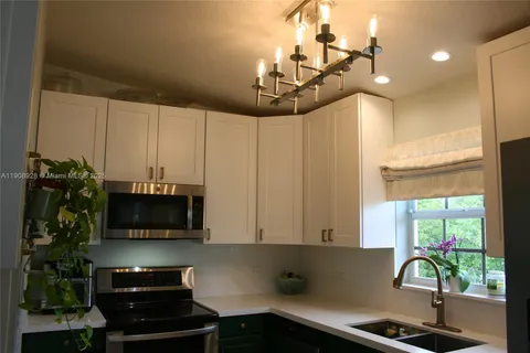 150 Peace Ave, Key Largo FL 33037