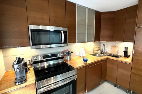 2651 S Course Dr # 307, Pompano Beach FL 33069