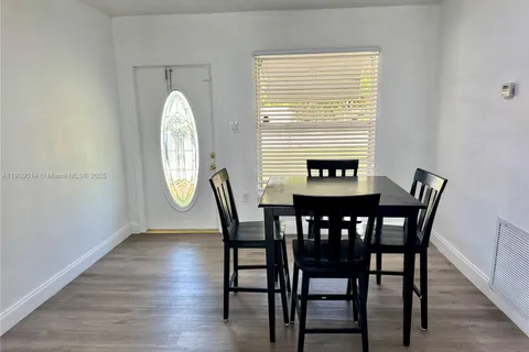 6320 Mayo St, Hollywood FL 33023