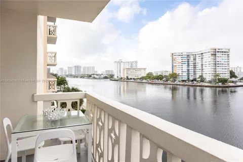 1817 S Ocean Dr # 320, Hallandale Beach FL 33009