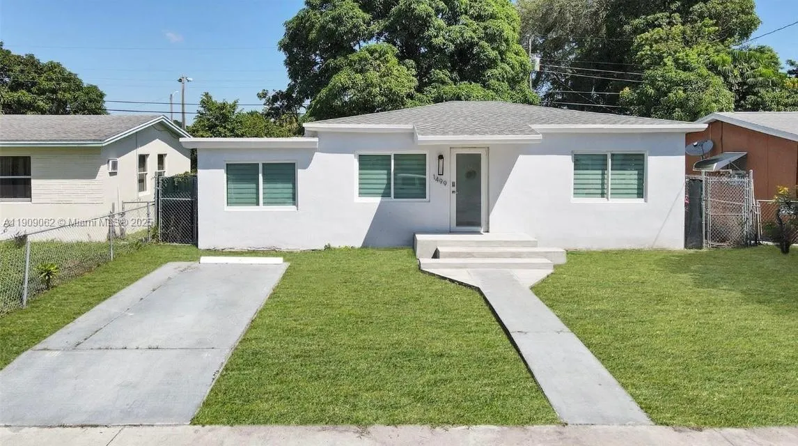 1499 NE 152nd St, North Miami Beach FL 33162