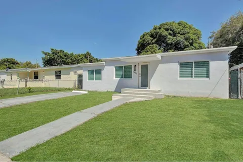 1499 NE 152nd St, North Miami Beach FL 33162