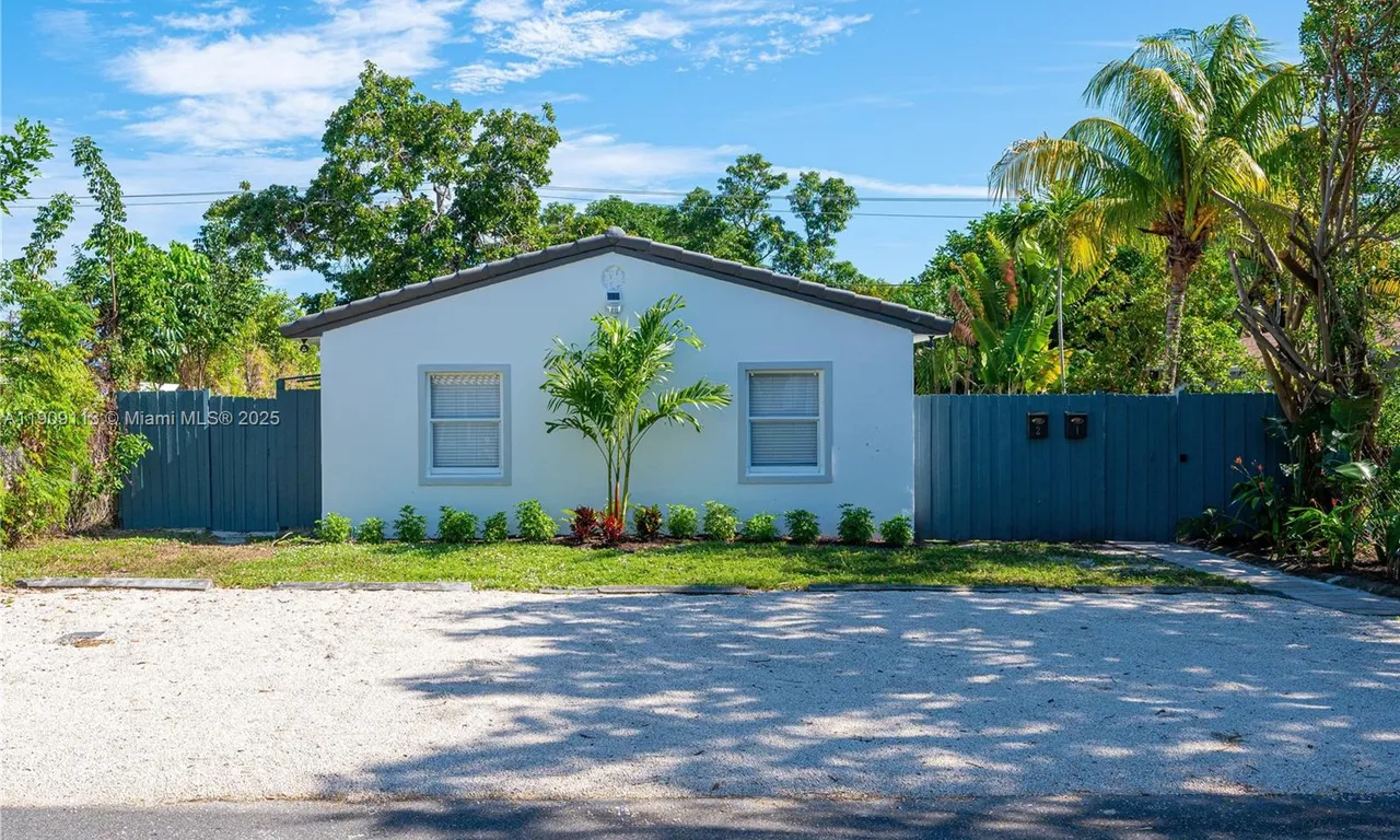 1236 NE 16th Ave, Fort Lauderdale FL 33304