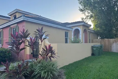 2288 NE 42nd Ave, Homestead FL 33033