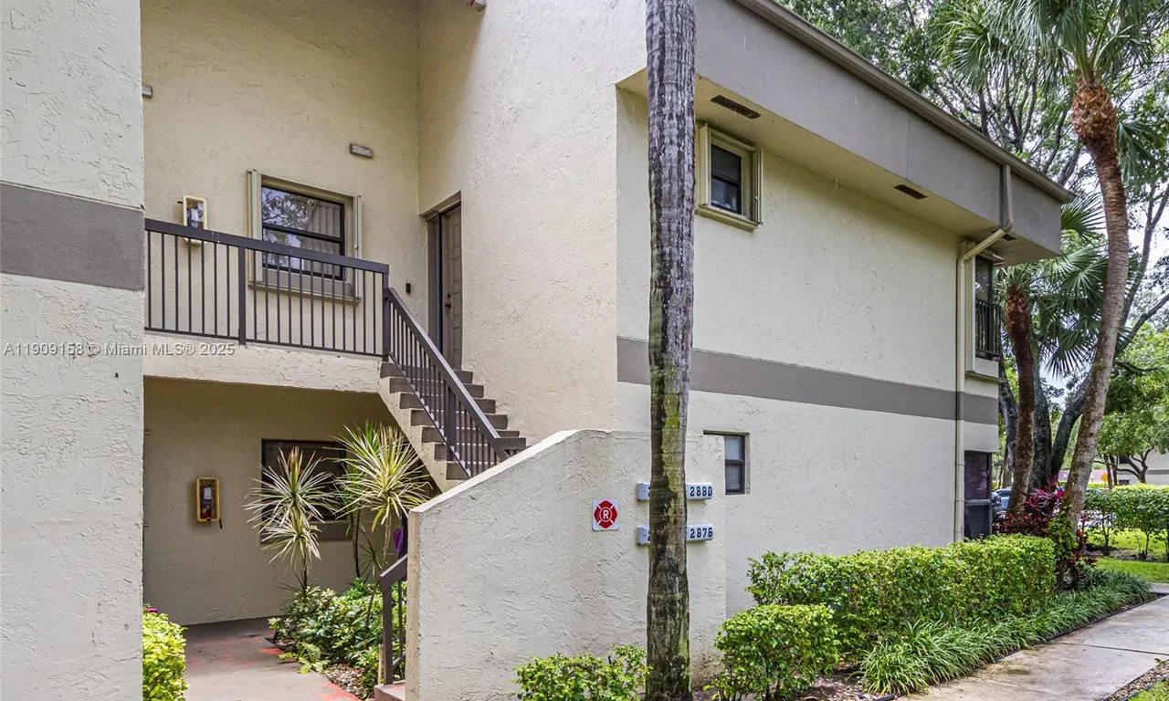 2880 S Carambola Cir S # 2071, Coconut Creek FL 33066