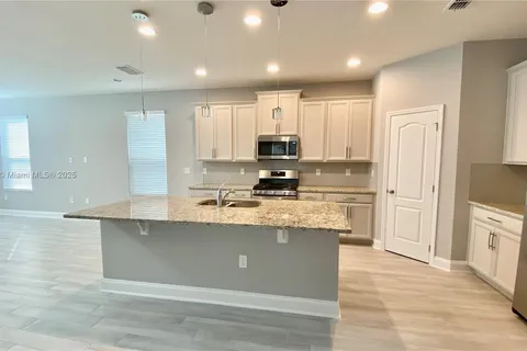 12748 Brodlove Ln, Winter Garden FL 34787