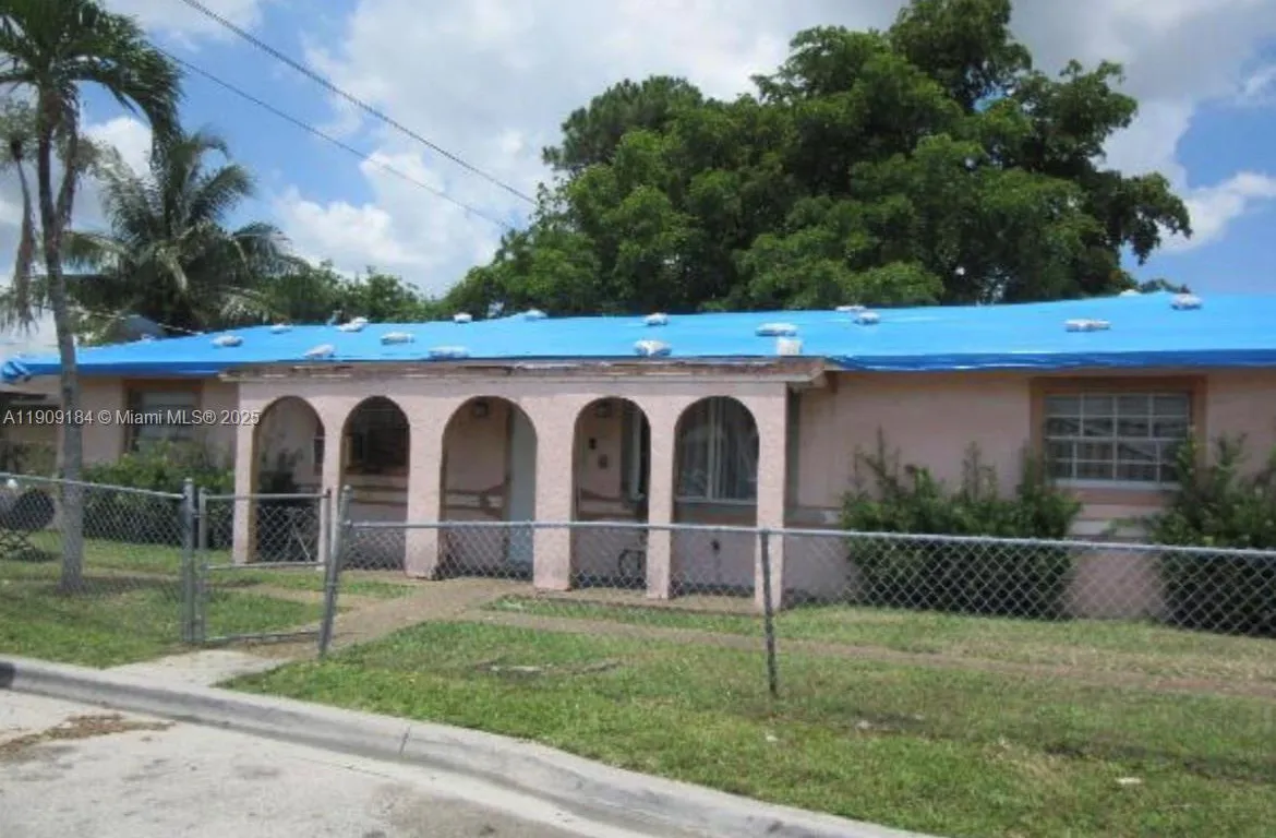 2800 NW 9th Pl, Fort Lauderdale FL 33311