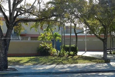 7970 NW 176th St, Hialeah FL 33015