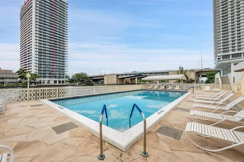 1817 S Ocean Dr # 622, Hallandale Beach FL 33009