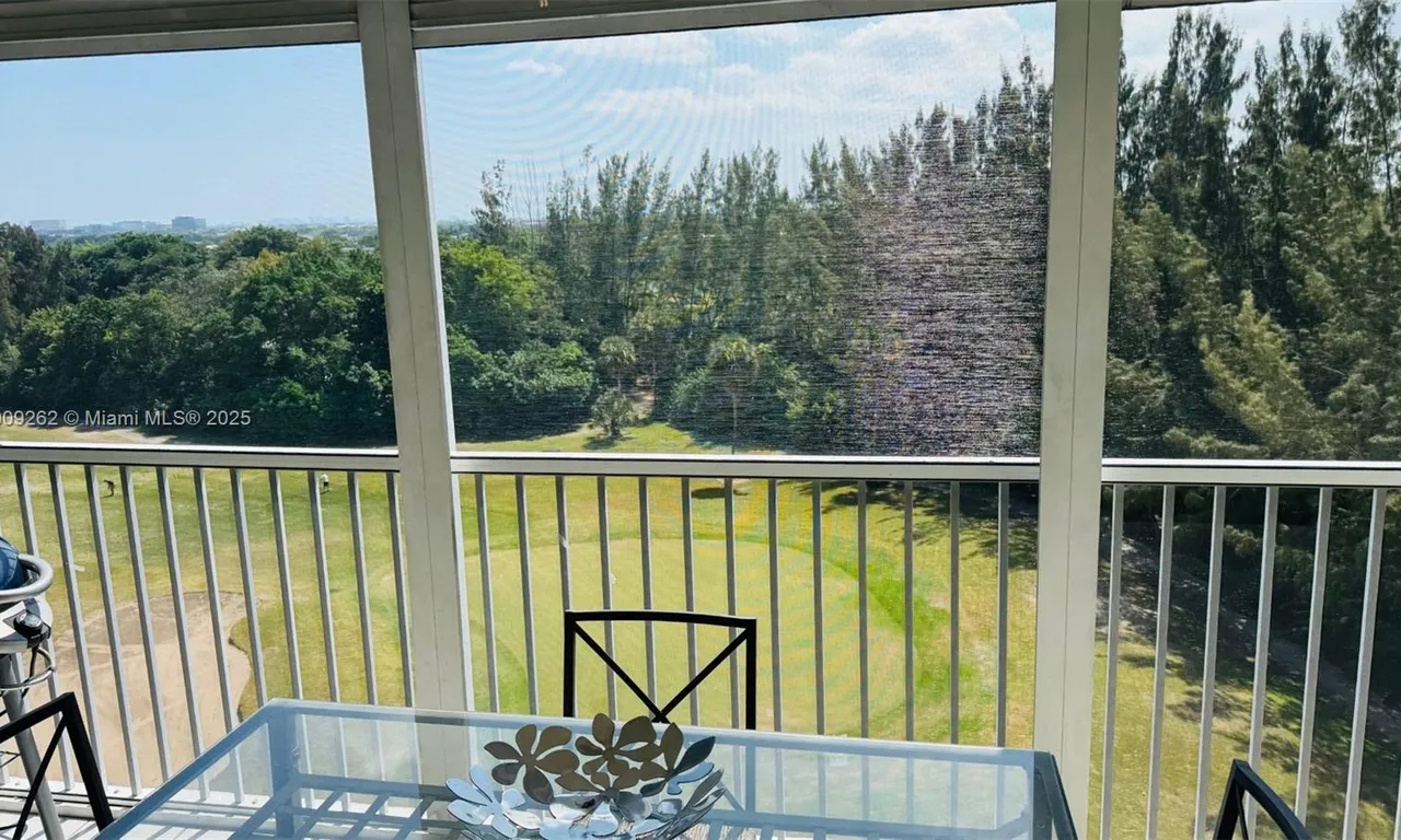 3150 N Palm Aire Dr # 801, Pompano Beach FL 33069