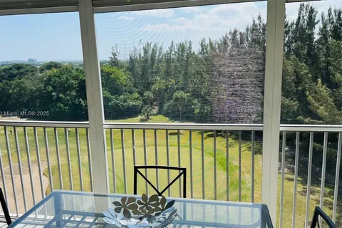 3150 N Palm Aire Dr # 801, Pompano Beach FL 33069