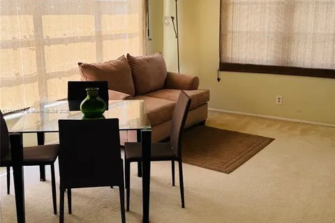 3150 N Palm Aire Dr # 801, Pompano Beach FL 33069