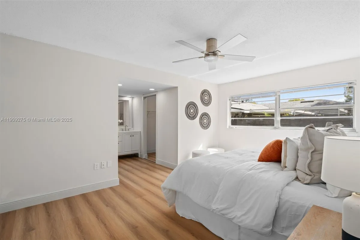 1812 firwood, Orlando FL 32818