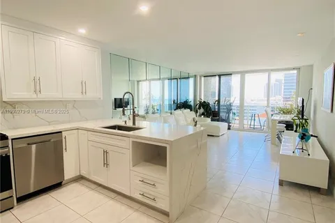 3140 S Ocean Dr, Hallandale Beach FL 33009