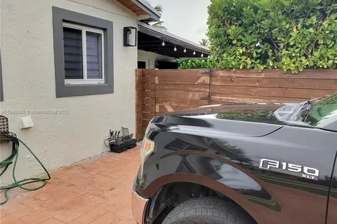 20180 NW 14th Ct, Miami Gardens FL 33169