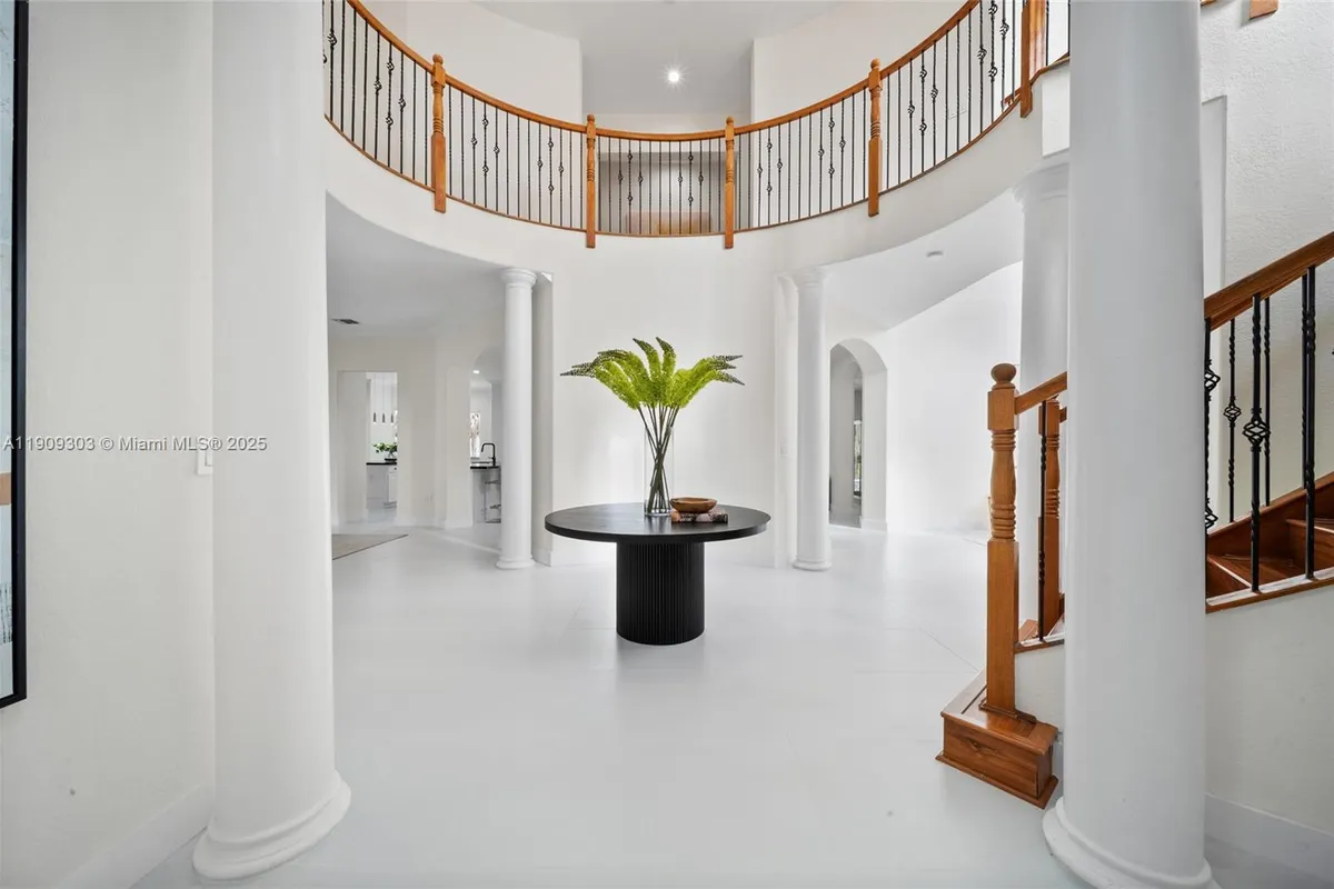 18713 SW 76th Ct, Cutler Bay FL 33157