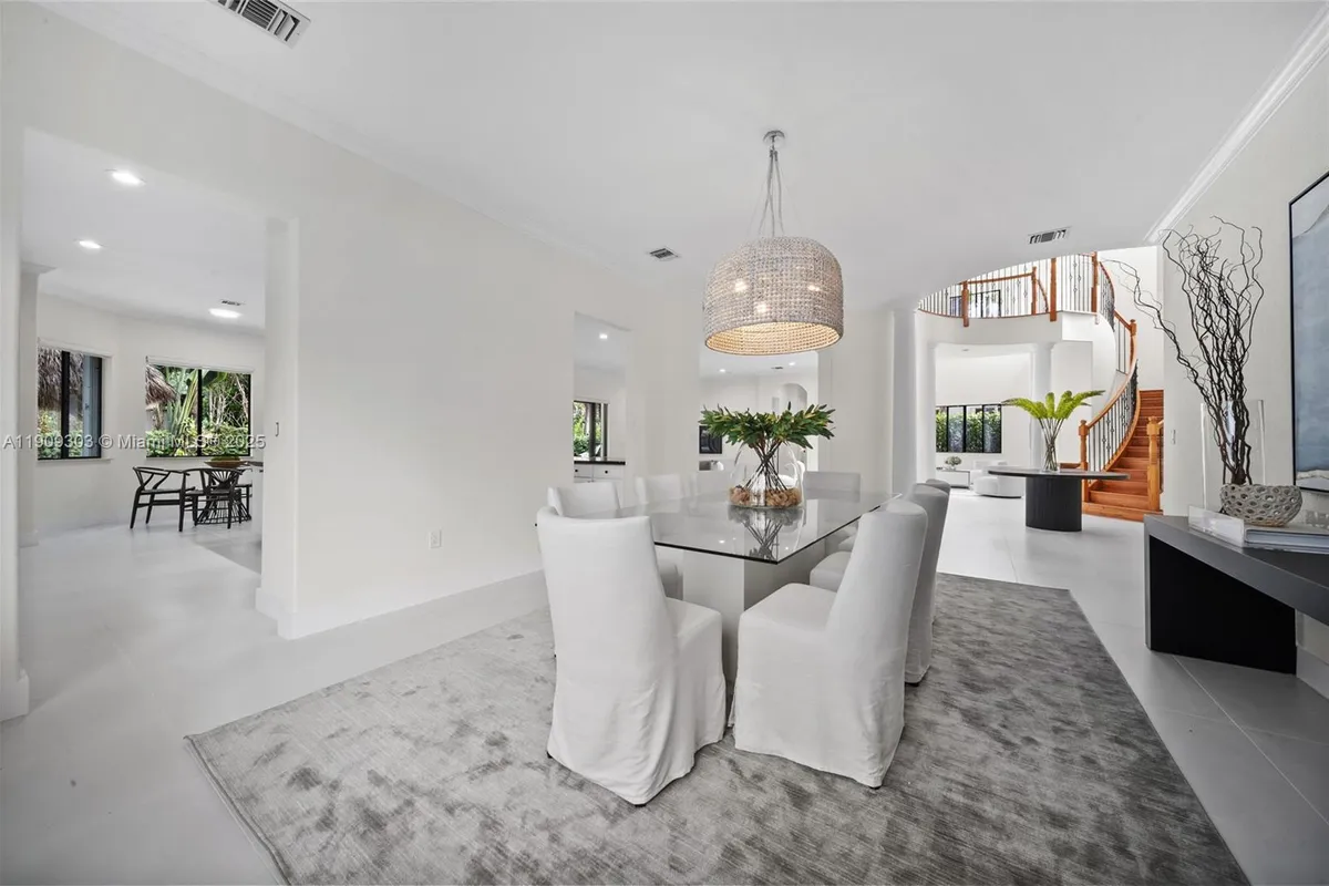 18713 SW 76th Ct, Cutler Bay FL 33157