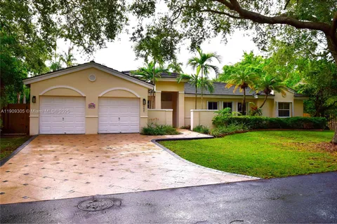 15021 SW 75th Ct, Palmetto Bay FL 33158