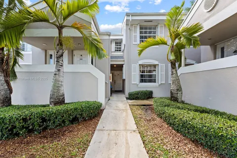 2647 SE 21st Ct # D, Homestead FL 33035