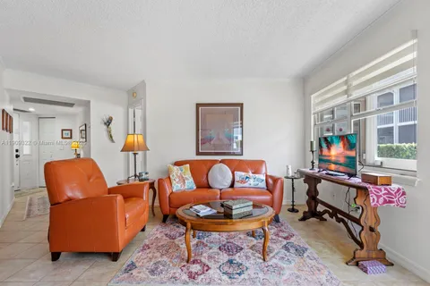 2647 SE 21st Ct # D, Homestead FL 33035