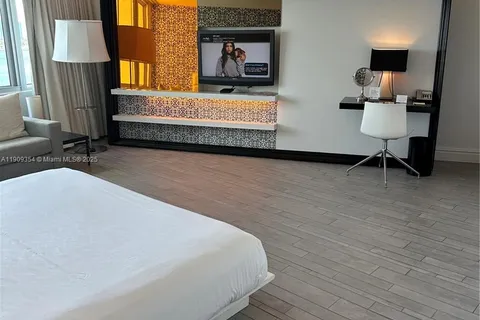 1100 West Ave # 1206, Miami Beach FL 33139