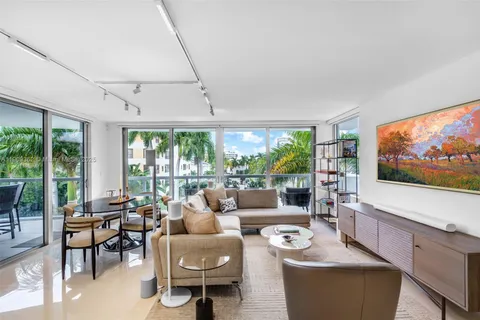 1100 100th St # 401, Bay Harbor Islands FL 33154