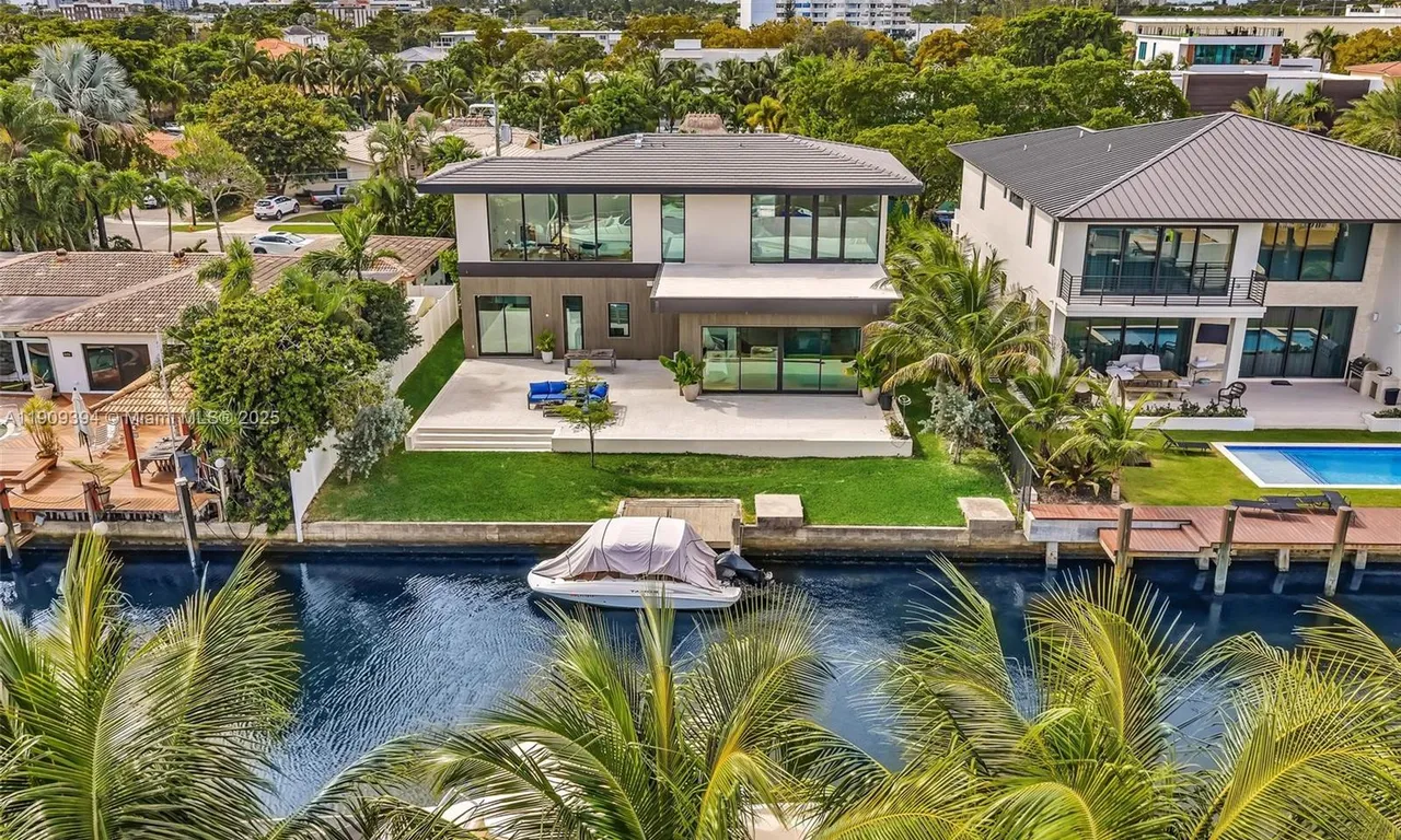 13045 Coronado Ter, North Miami FL 33181