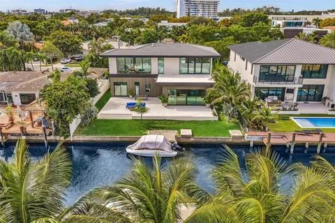 13045 Coronado Ter, North Miami FL 33181