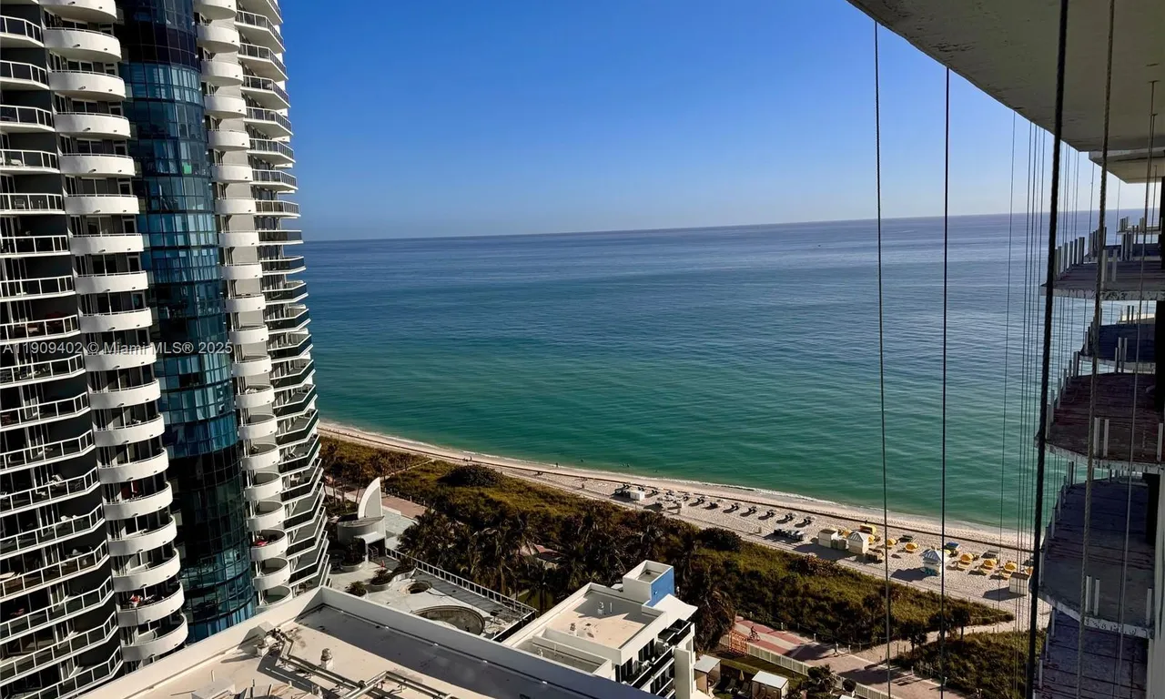 6061 Collins Ave # 23A, Miami Beach FL 33140