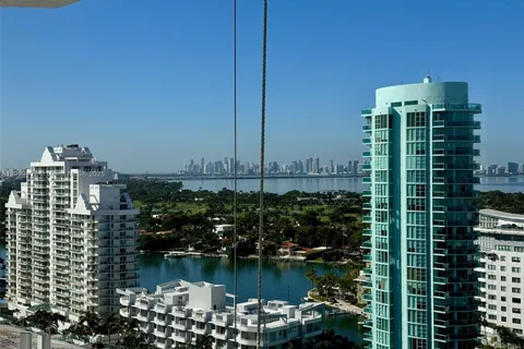 6061 Collins Ave # 23A, Miami Beach FL 33140