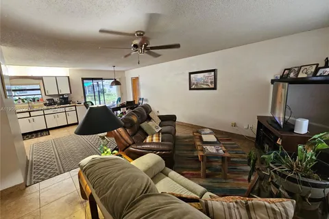 5108 Myrtle Dr, Fort Pierce FL 34982