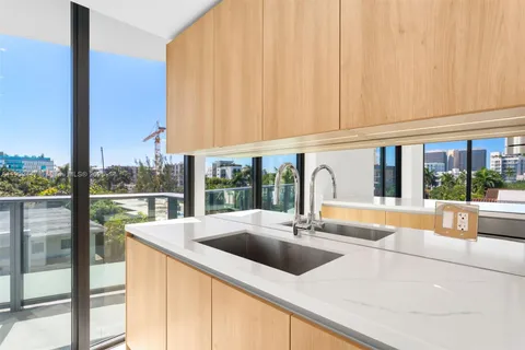 9901 W Bay Harbor Dr # 506, Bay Harbor Islands FL 33154