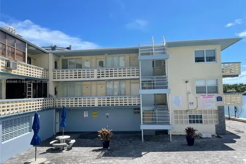 6484 Indian Creek Dr # 209, Miami Beach FL 33141