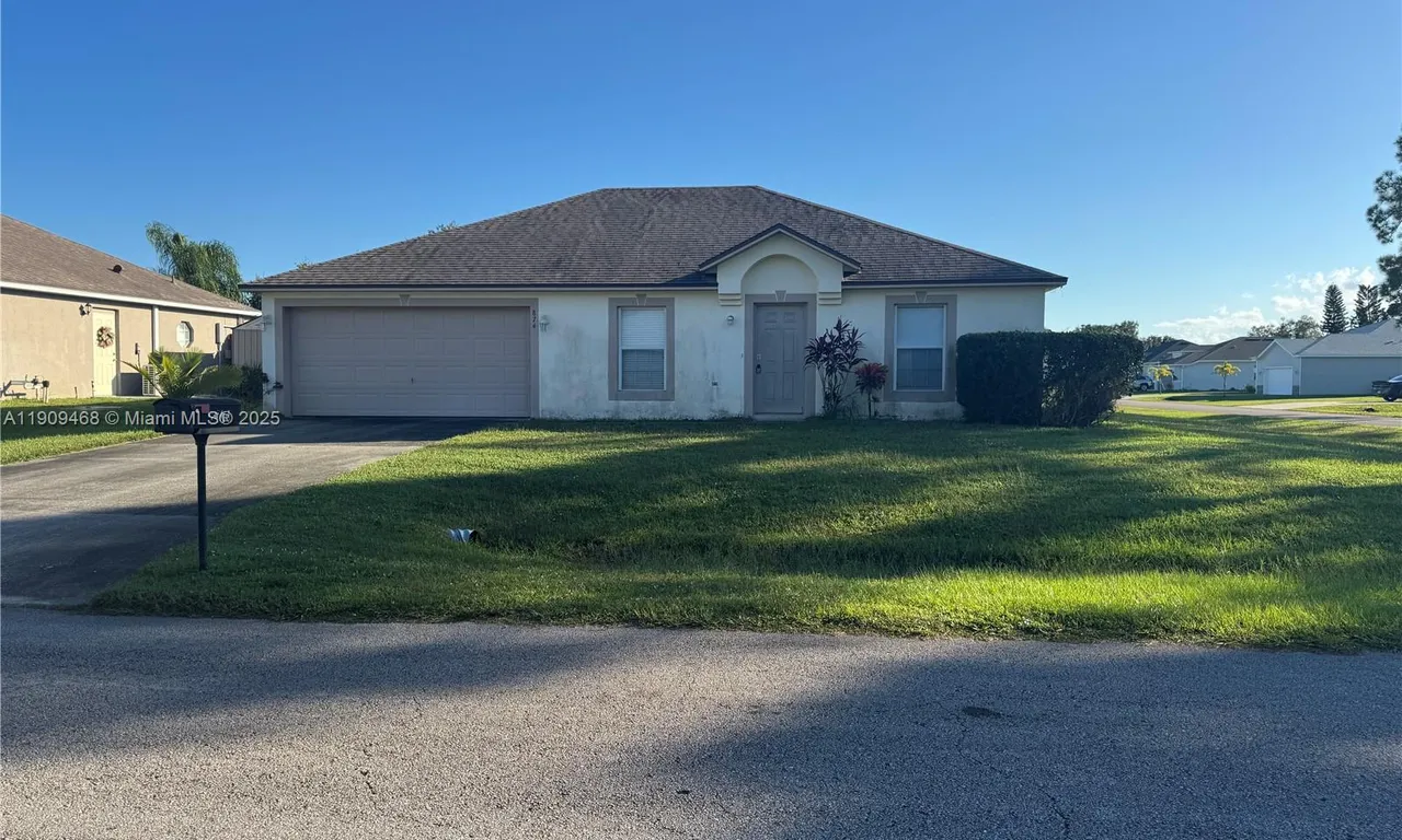 874 SE Arthur St, Palm Bay FL 32909