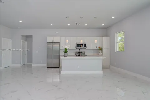 1104 E 11th St, Lehigh Acres FL 33972