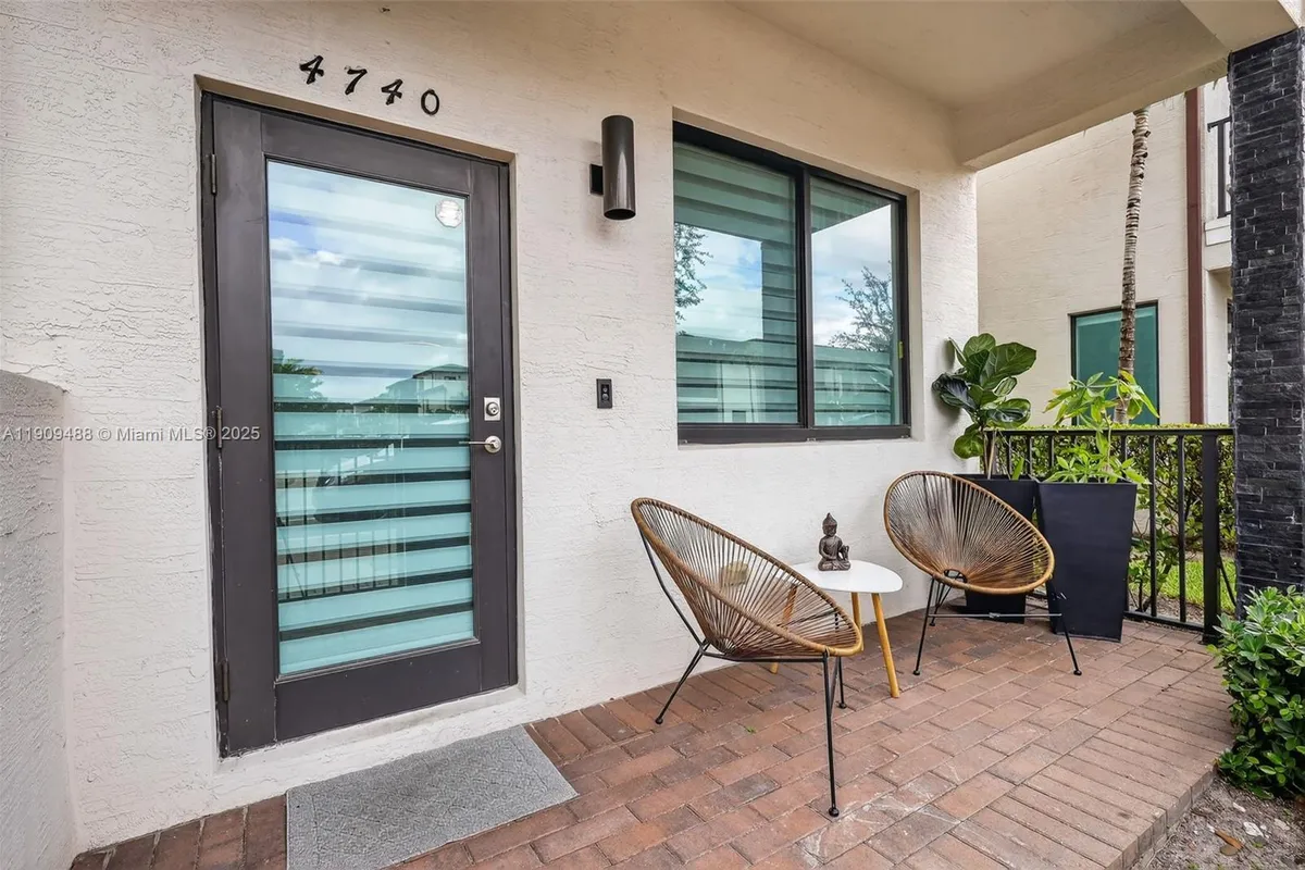 4740 NW 84th Ave, Doral FL 33166