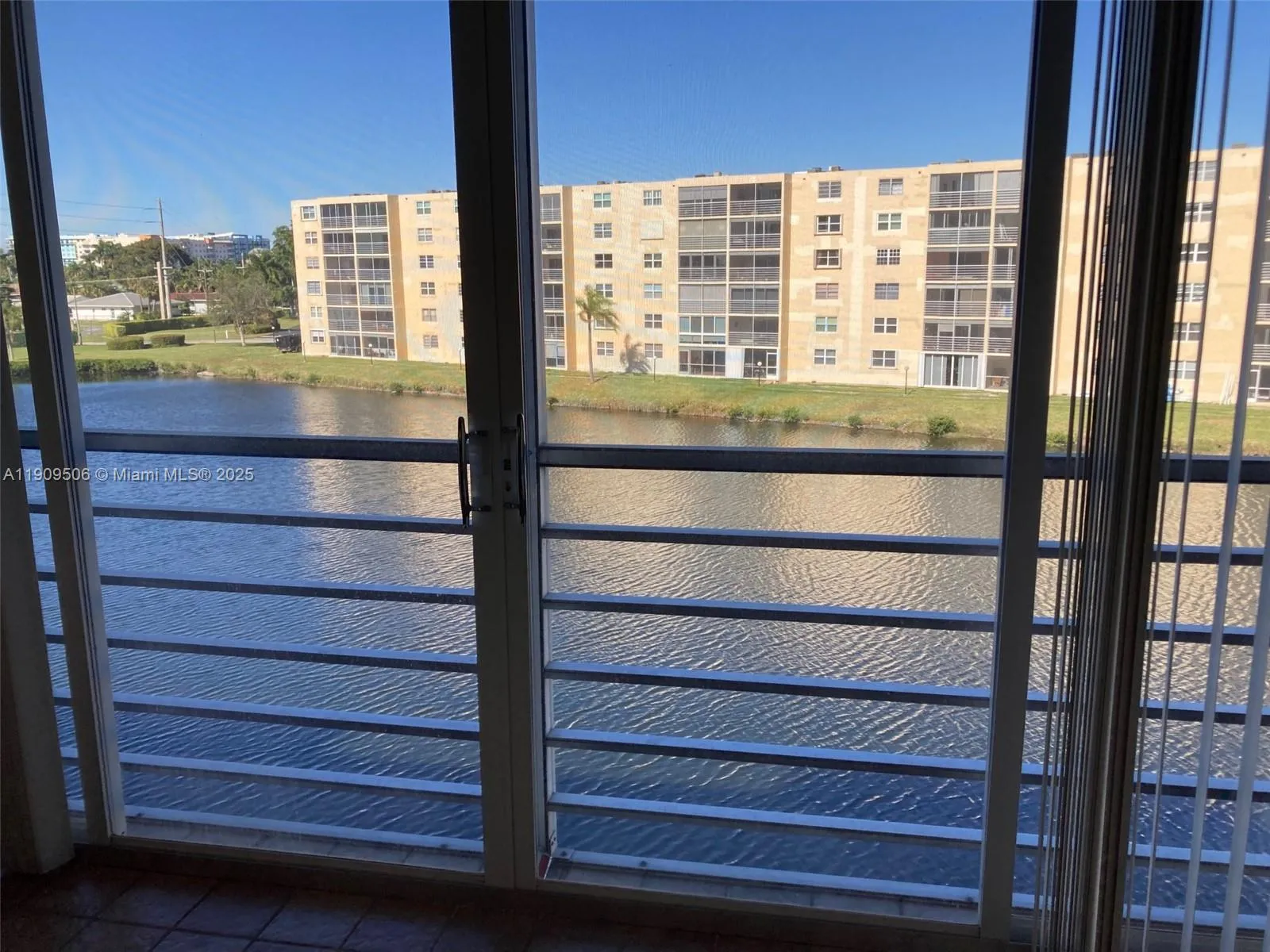 301 SE 3rd St # 408, Dania Beach FL 33004