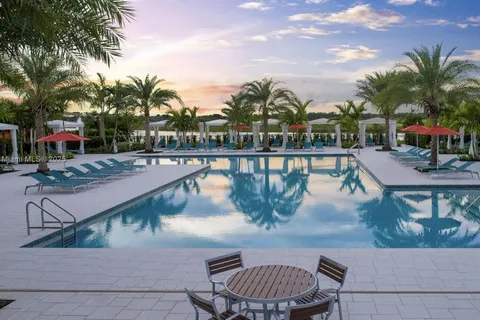 13498 Artisan Cir, Palm Beach Gardens FL 33418