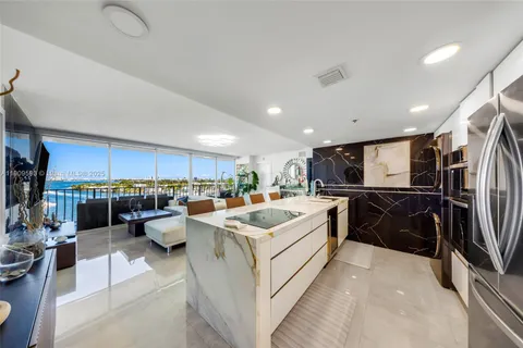 7601 E Treasure Dr # 1216, North Bay Village FL 33141