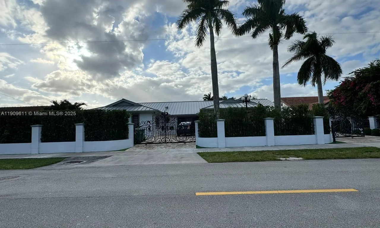 3690 SW 139th Ave, Miami FL 33175