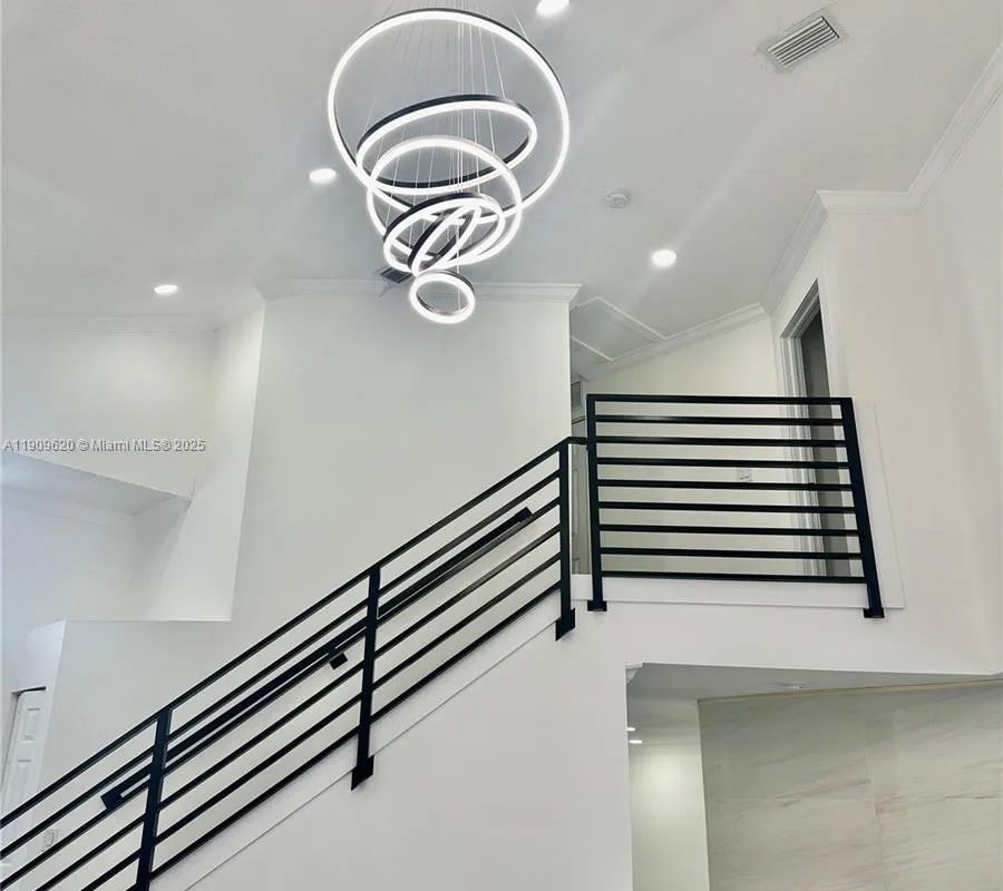 2771 W River Run Cir W, Miramar FL 33025