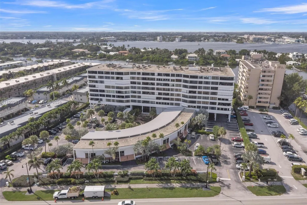 3589 S Ocean Blvd # 914, South Palm Beach FL 33480