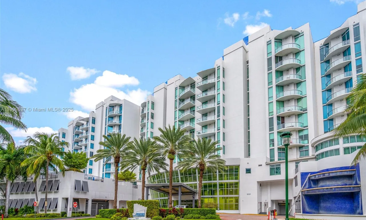 3029 NE 188th St # 609, Aventura FL 33180