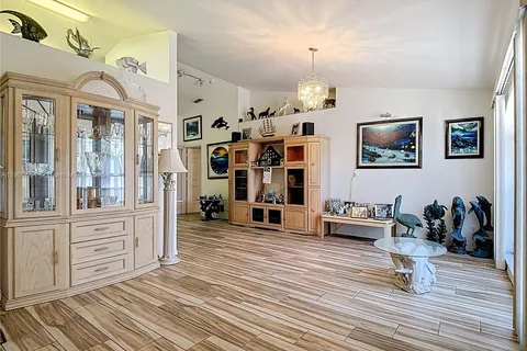 260 14th Street SE, Naples FL 34117