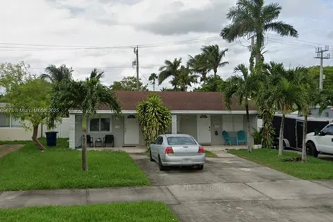 917-919 NE 10th St, Hallandale Beach FL 33009