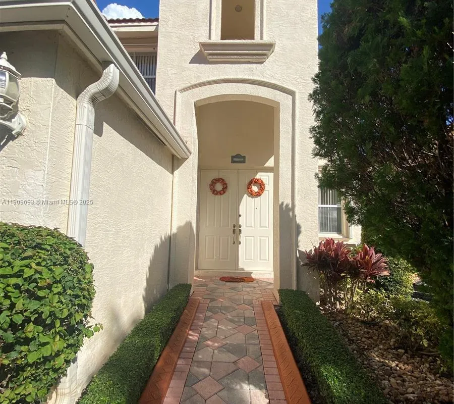 4925 SW 164th Ave, Miramar FL 33027