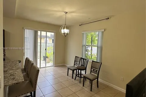 133 SE 28th Ter # 8, Homestead FL 33033