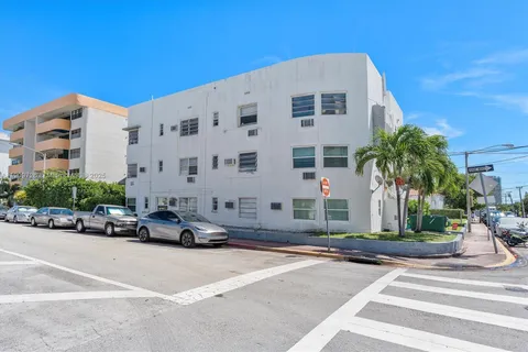 420 78th St, Miami Beach FL 33141