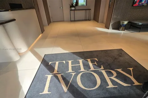 9261 E Bay Harbor Dr # 402, Bay Harbor Islands FL 33154