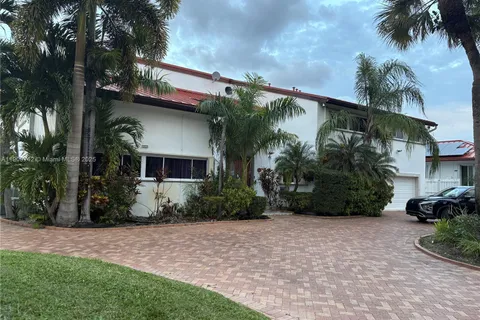 5891 SW 56th Ter, South Miami FL 33143